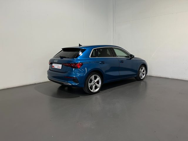 Audi A3 Sportback 40 TFSI E S-TRONIC S-LINE EDITION - foto 2 di 4