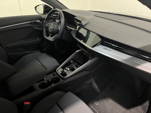 Audi A3 Sportback 40 TDI S-TRONIC QUATTRO S-LINE EDITION - foto 3 di 4