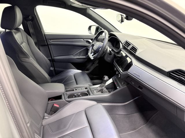 Audi Q3 SPORTBACK 45 TFSI S-TRONIC QUATTRO IDENTITY BLACK - foto 3 di 4