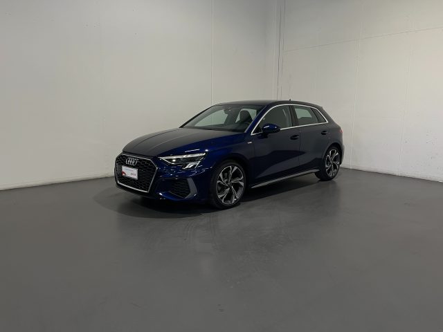 Audi A3 Sportback 35 TDI S-TRONIC S-LINE EDITION, del 2023, 69.263 km, in vendita a Conegliano (TV)