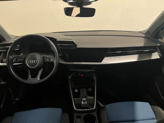 Audi A3 Sportback 35 TDI S-TRONIC S-LINE EDITION - foto 4 di 4
