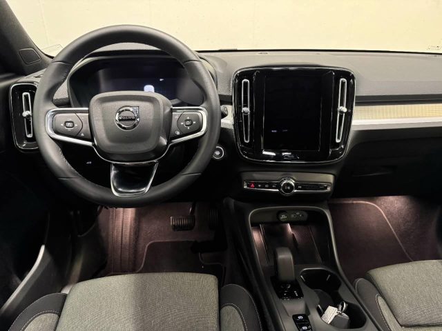 Volvo XC40 CORE B3 AUTO - foto 4 di 4