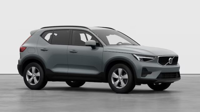 Volvo XC40 ESSENTIAL B3 AUTO PREZZO PROMO FINO A FINE MESE - foto 4 di 4