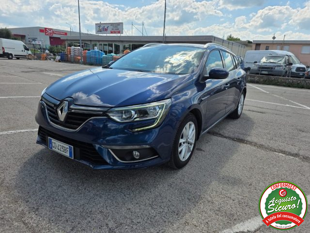 Renault Megane M�gane Sporter Blue dCi 115 CV Business usato a SAN SEVERINO MARCHE
