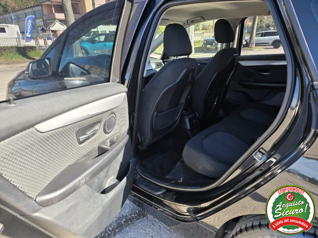 BMW 214 d Active Tourer Luxury, del 2018, 149.000 km, in vendita a San Severino Marche (MC)