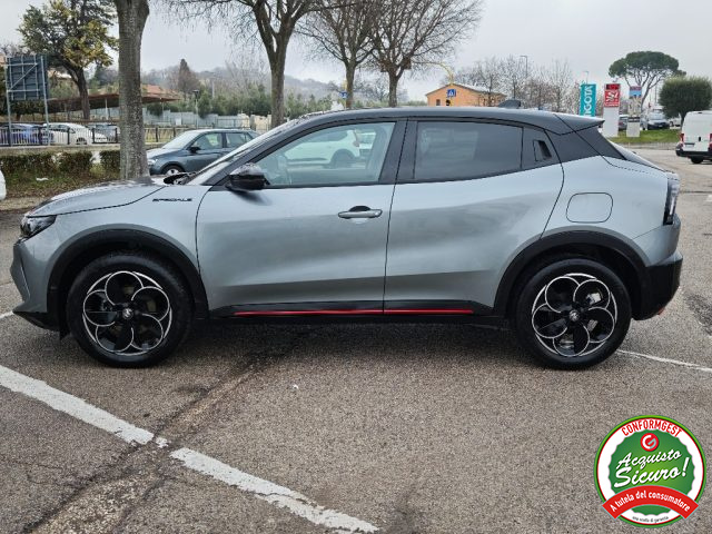 Alfa Romeo Junior 1.2 136 CV Hybrid eDCT6 Speciale - foto 2 di 4