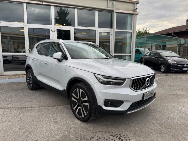Volvo XC40 T4 Recharge Plug-in Hybrid automatic - foto 3 di 4