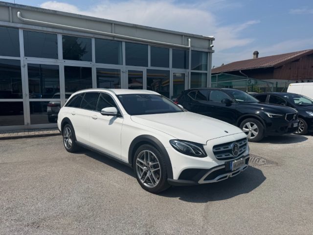 Mercedes-Benz E 220 d S.W. 4Matic Auto Premium All-Terrain usato a CUNEO