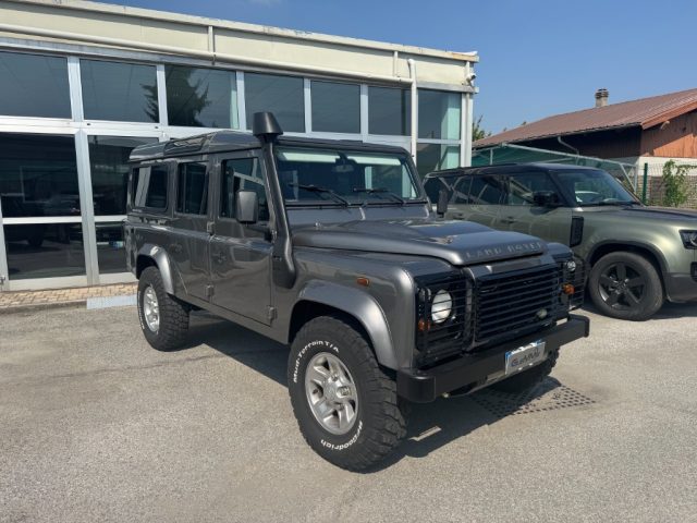 Land Rover Defender 110 2.4 TD4 Station Wagon SE - foto 3 di 4