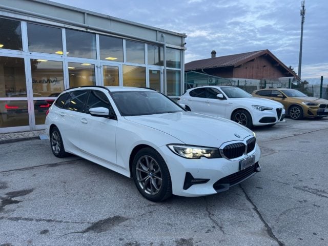 BMW 320 d Touring Sport - foto 3 di 4