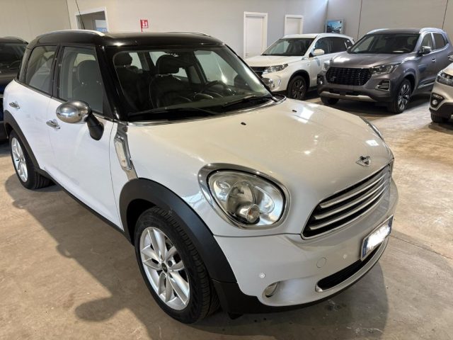 MINI Countryman Mini Cooper D Business Countryman usato a SANT ANGELO A CUPOLO