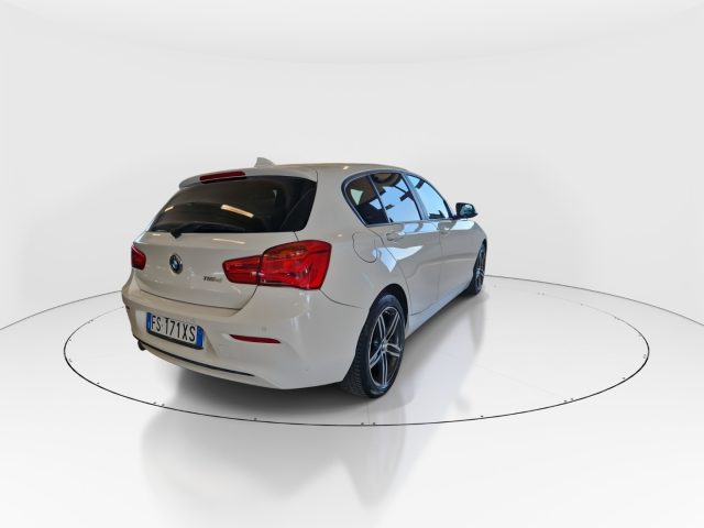 BMW 116 d 5p. Sport - foto 3 di 4