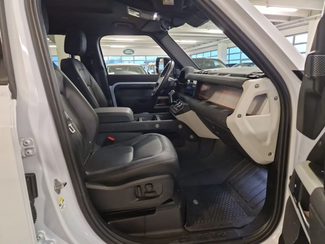 Land Rover Defender 110 3.0D I6 200 CV AWD Auto SE *AUTOCARRO* - foto 3 di 4