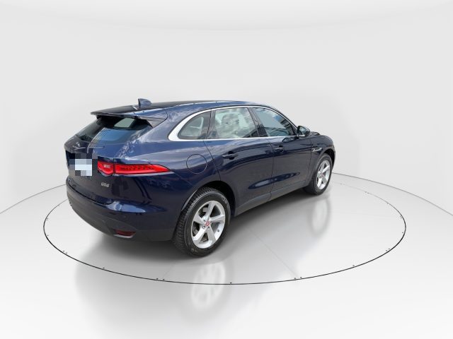 Jaguar F-Pace 2.0 D 180 CV aut. Prestige - foto 3 di 4
