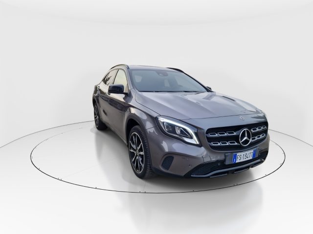 Mercedes-Benz GLA 200 d Automatic Executive usato a MODENA