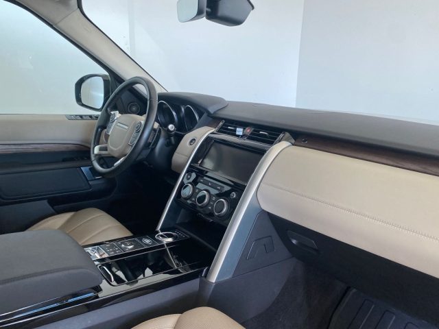 Land Rover Discovery 2.0 SD4 240 CV HSE usato a MODENA