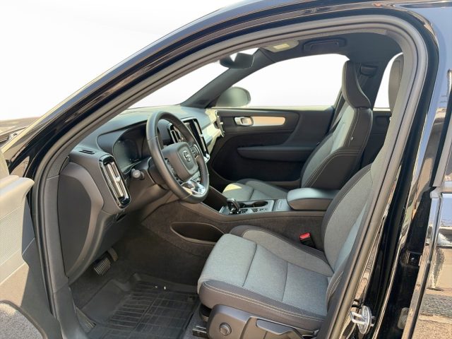 Volvo XC40 T2 automatico Core - foto 4 di 4