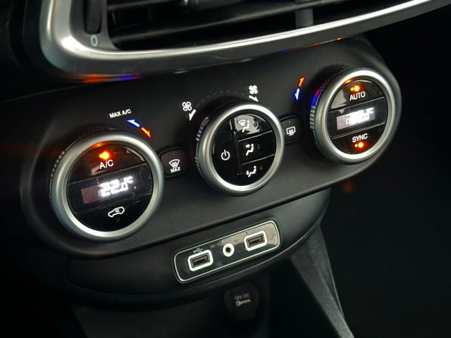 Fiat 500X 1.6 MultiJet 120 CV City Cross - foto 3 di 4