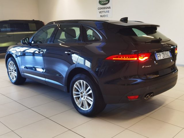 Jaguar F-Pace 2.0 D 180 CV aut. Pure - foto 4 di 4