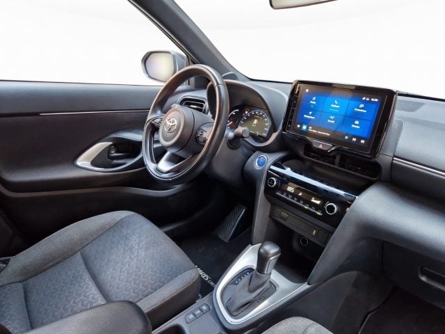 Toyota Yaris Cross 1.5 Hybrid 5p. E-CVT FWD-i Trend - foto 3 di 4