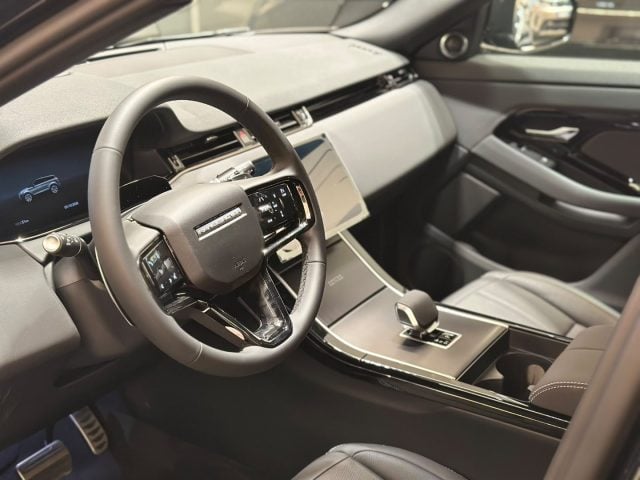 Land Rover Range Rover Evoque Evoque Hoxton Ed. D165 AWD AT 5P SUV SWB MHEV - foto 4 di 4
