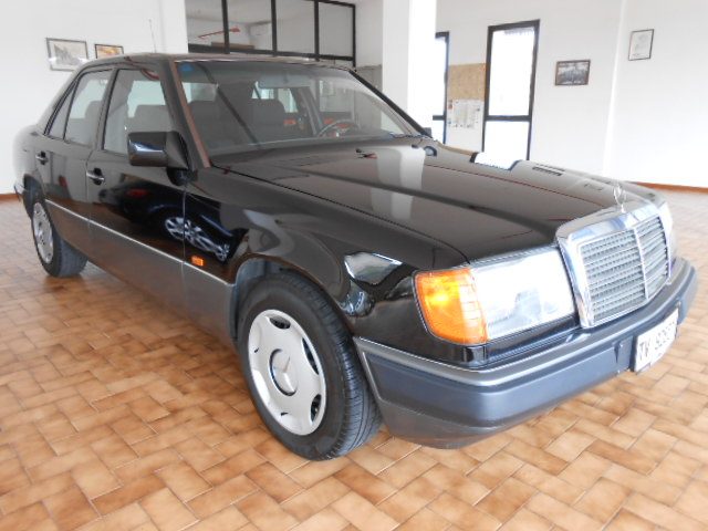 Mercedes-Benz 200 E cat STORICA! - foto 2 di 4