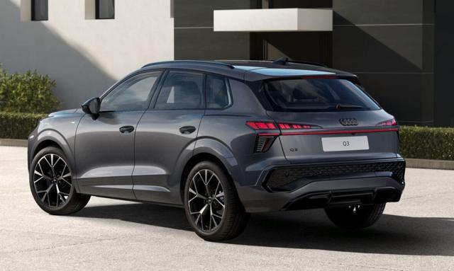 Audi Q3 TFSI 110 kW S tronic S Line Edition - foto 2 di 2