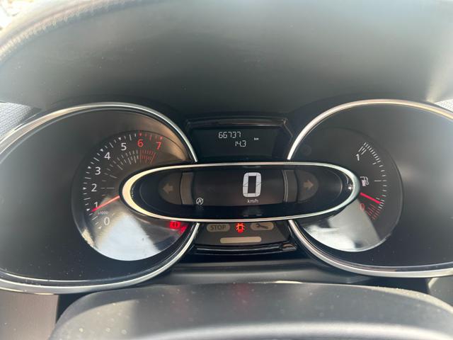 Renault Clio TCe 12V 90 CV 5 porte Business usato a COMANO TERME