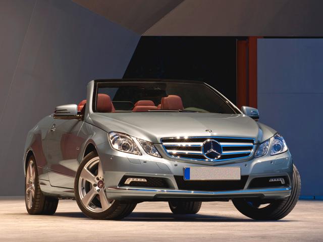 Mercedes-Benz E 200 ? CGI Cabrio - Tagliandi - Garanzia usato a MARMIROLO