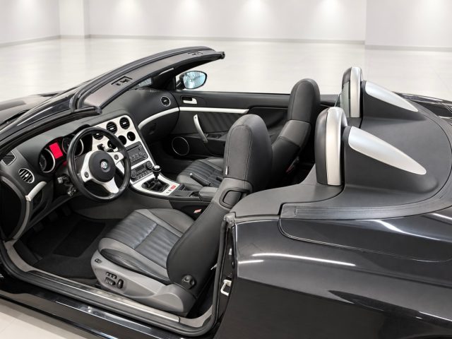 Alfa Romeo Spider Spyder 2.2 JTS Excl. - tagliandi - foto 4 di 5
