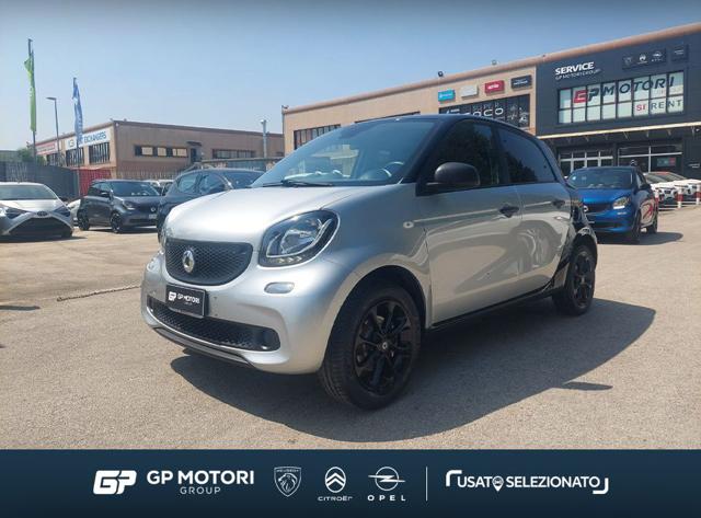 smart forFour 70 1.0 Youngster usato a VITULAZIO
