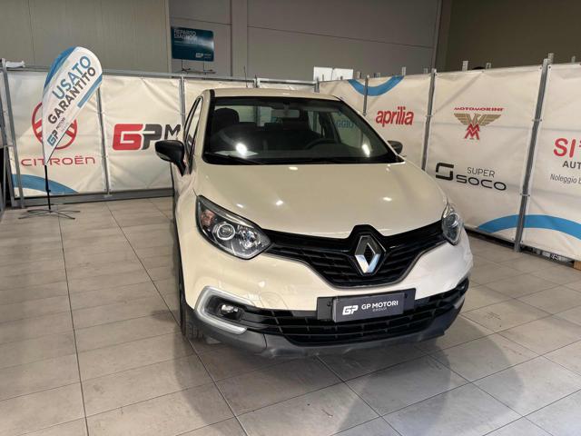 Renault Captur TCe 12V 90 CV Start&Stop Energy Intens - foto 2 di 4