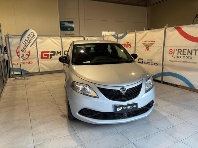 Lancia Ypsilon 1.2 69 CV 5 porte Gold - foto 2 di 4