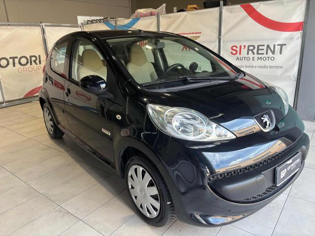 Peugeot 107 1.0 68CV 5p. Sweet Years - foto 2 di 4