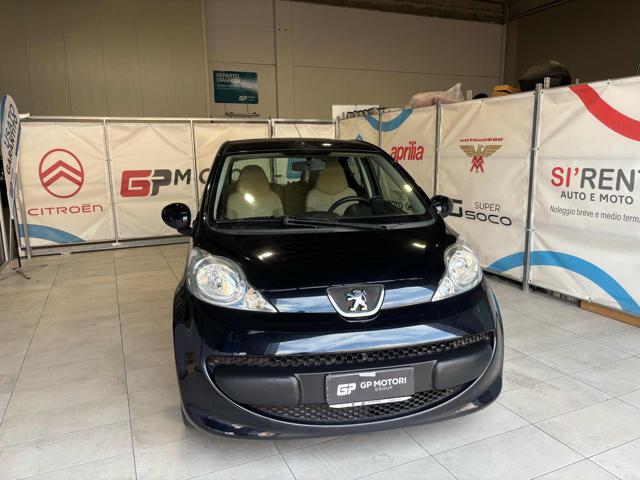 Peugeot 107 1.0 68CV 5p. Sweet Years, del 2007, 111.021 km, in vendita a Vitulazio (CE)