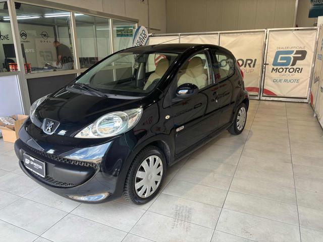 Peugeot 107 1.0 68CV 5p. Sweet Years - foto 3 di 4
