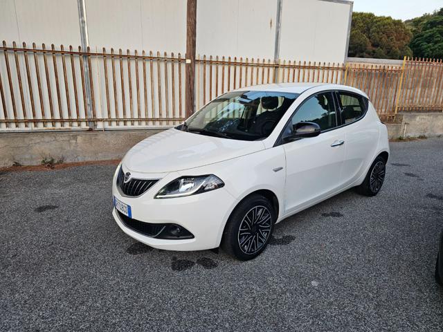 Lancia Ypsilon 1.0 FireFly 5 porte S&S Hybrid Gold usato a SPADAFONA