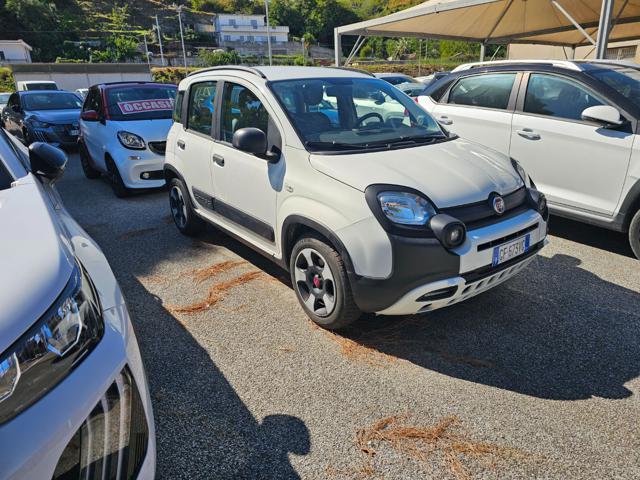 Fiat Panda Cross 1.0 FireFly S&S Hybrid - foto 3 di 4