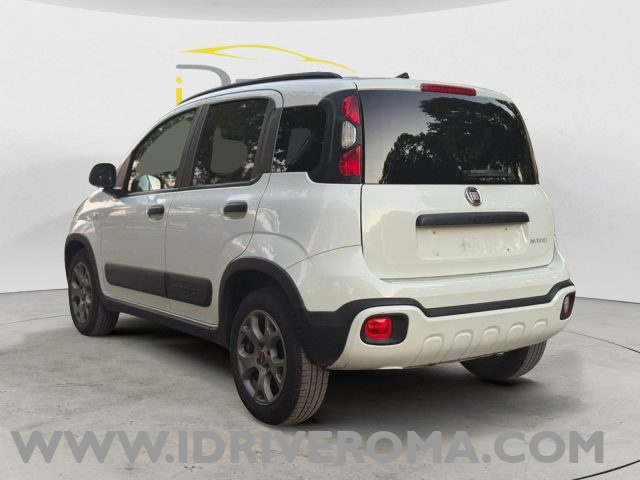Fiat Panda 1.0 FireFly Hybrid City Cross - foto 4 di 4