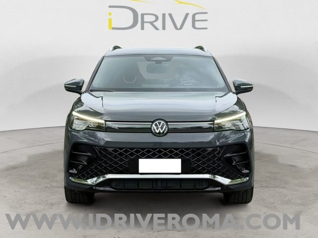 Volkswagen Tiguan Tiguan 2.0 tdi R-Line 150cv dsg - foto 2 di 4