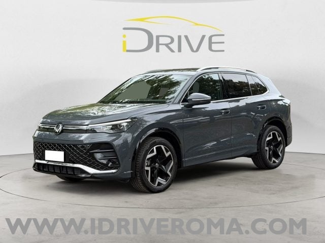 Volkswagen Tiguan Tiguan 2.0 tdi R-Line 150cv dsg, del 2024, 28.000 km, in vendita a Roma (RM)