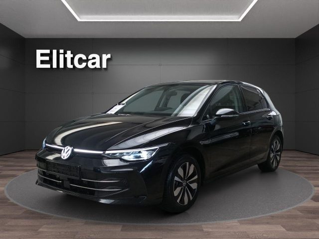 Volkswagen Golf 2.0 TDI 150 CV DSG SCR Life usato a DORMELLETTO