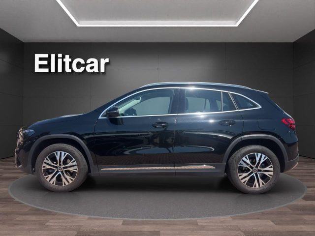 Mercedes-Benz GLA 200 Automatic Progressive Advanced Plus - foto 3 di 4