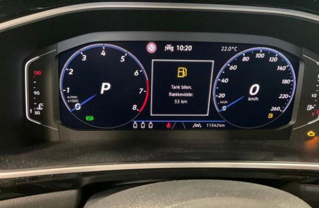 Volkswagen T-Roc 1.5 TSI ACT DSG R-Line - foto 4 di 4