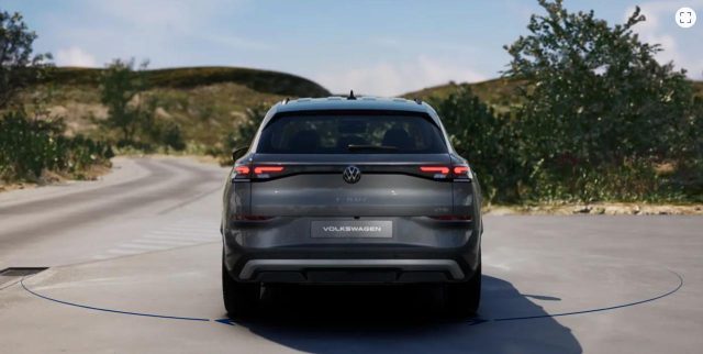 Volkswagen T-Roc 1.5 eTSI ACT DSG Life - foto 3 di 4