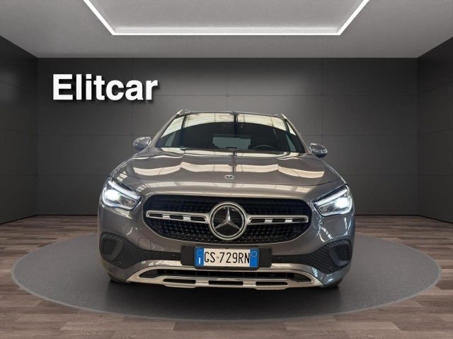 Mercedes-Benz GLA 200 Automatic Sport Plus - foto 2 di 4