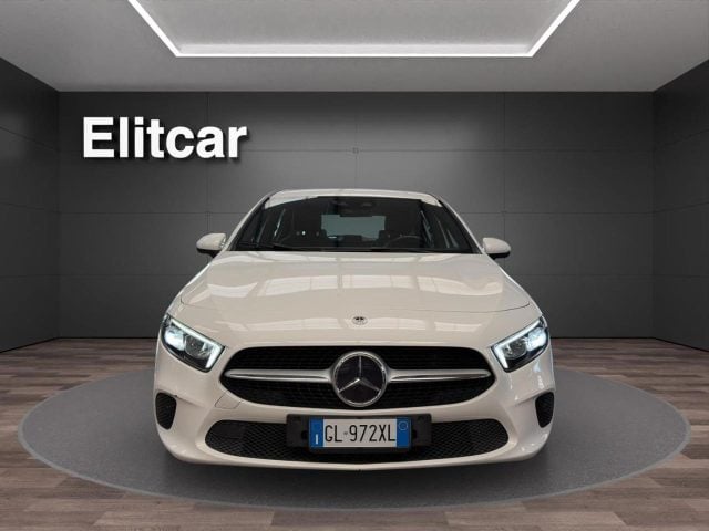 Mercedes-Benz A 180 Sport - foto 2 di 4