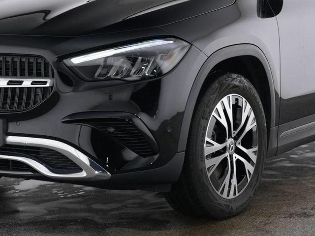 Mercedes-Benz GLA 180 Automatic Progressive Advanced - foto 2 di 4