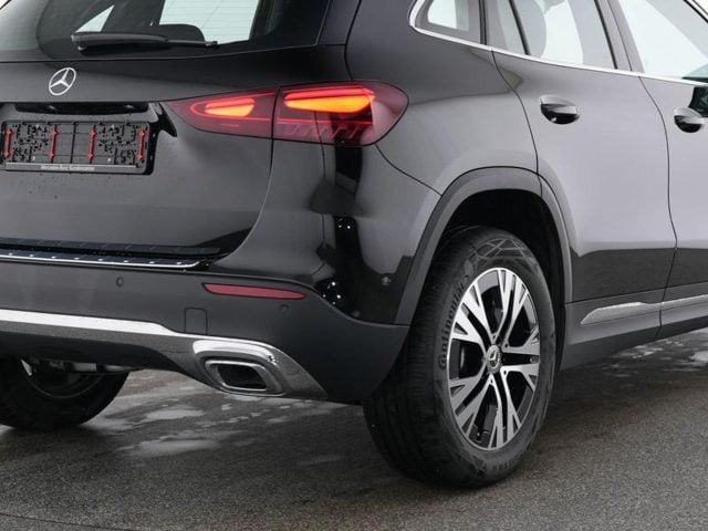 Mercedes-Benz GLA 180 Automatic Progressive Advanced - foto 3 di 4