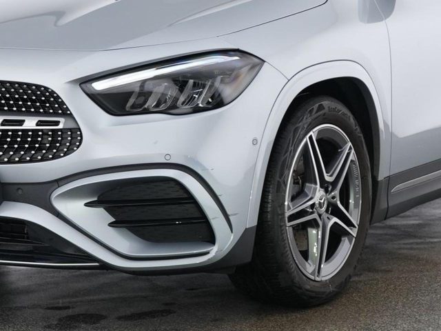 Mercedes-Benz GLA 200 Automatic AMG Line Advanced Plus - foto 3 di 4